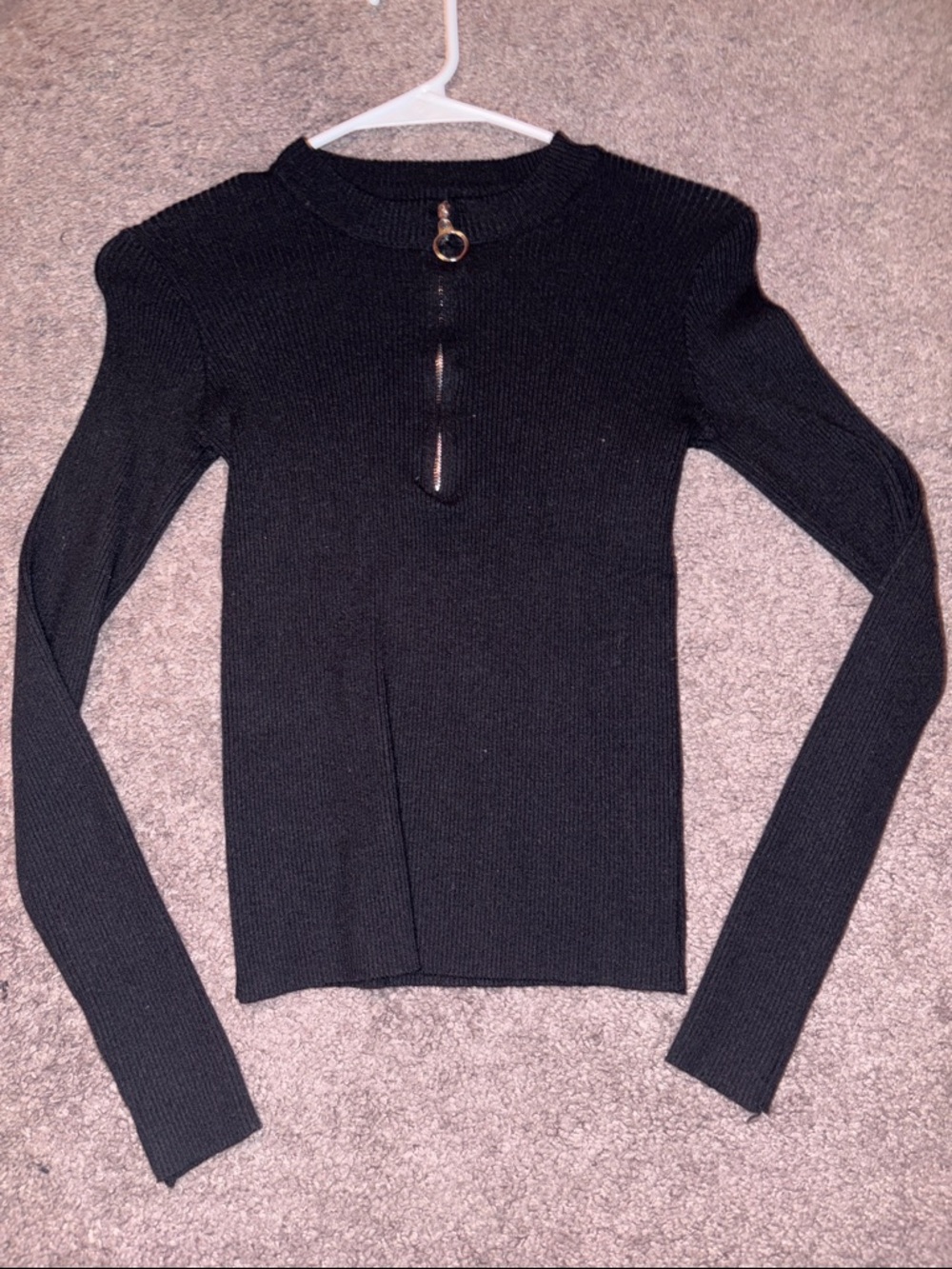 Black Long-Sleeve Knit Top with Keyhole Ring Zipper